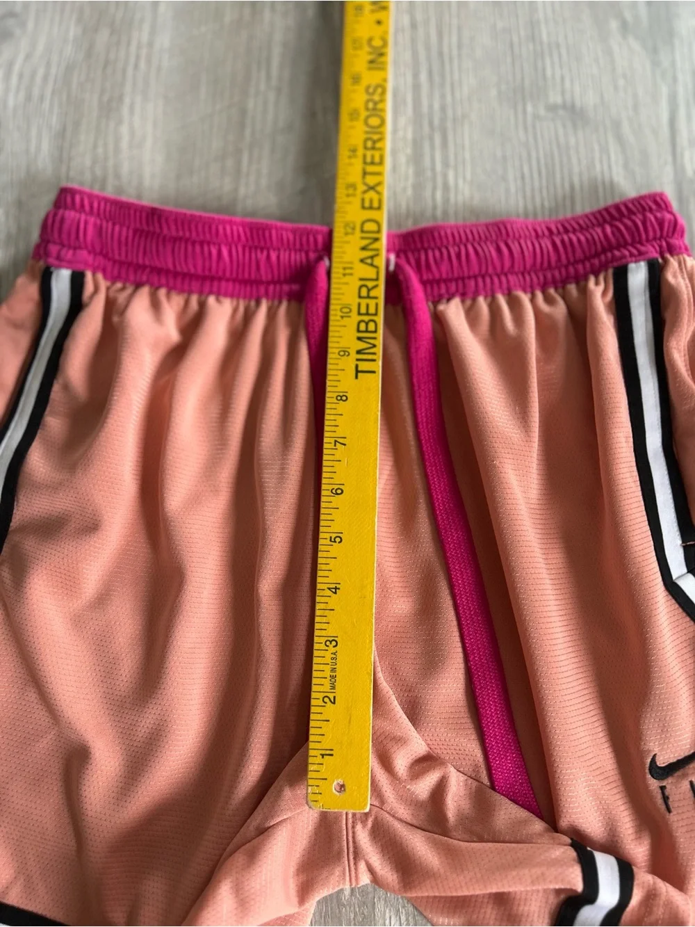 Nike Women's Fly Crossover Basketball Shorts Size Medium in Light Madder Root